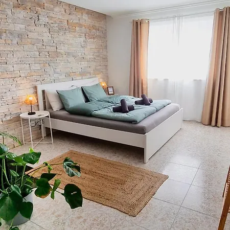 Tika Surf Camp Ericeira Hotel