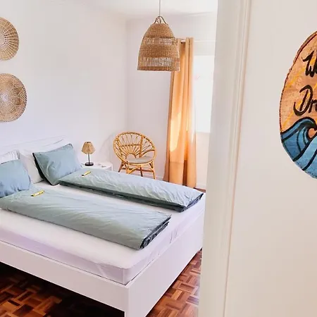 Tika Surf Camp Ericeira * Carvoeira